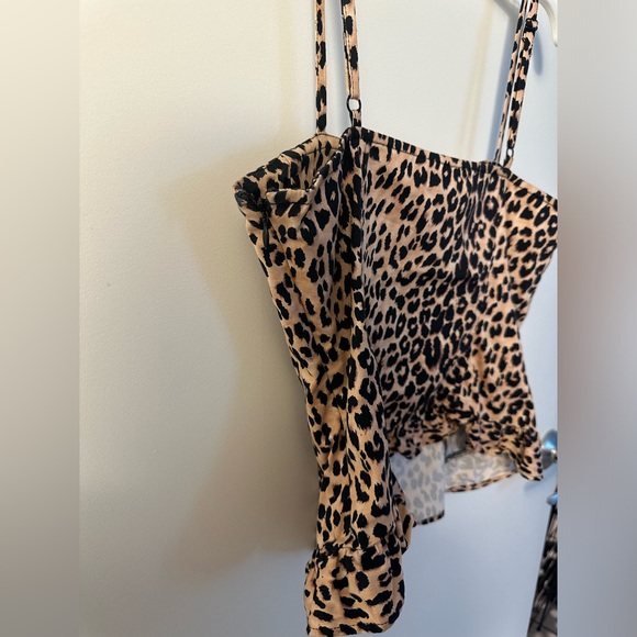 Twentyone Leopard Ruffled Tank Tube Top - Picture 3 of 4